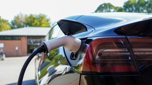Les Enjeux Cruciaux de l'Infrastructure de Recharge pour Voitures Électriques